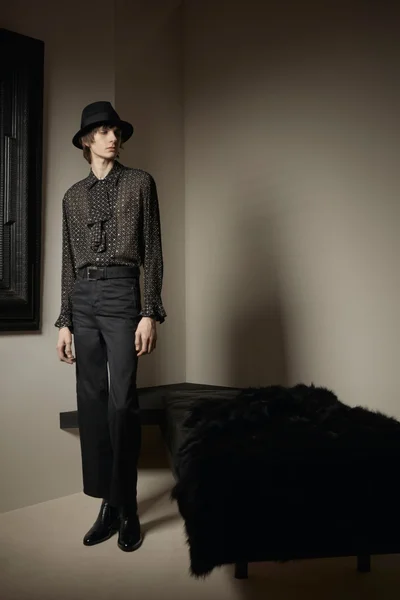 Look 64